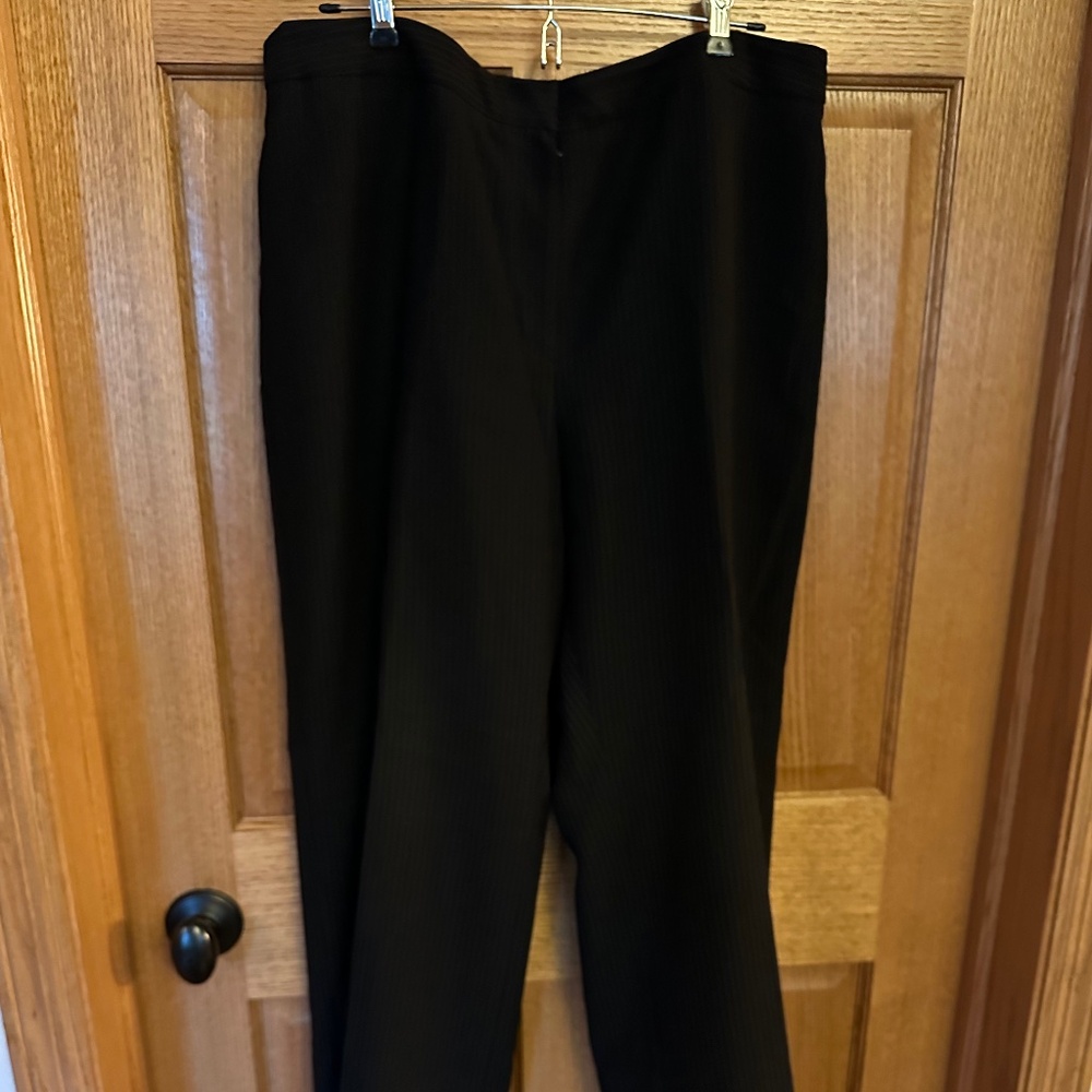 Kasper Black/Tan Pin Striped Lined Dress Pants.  Size 14.